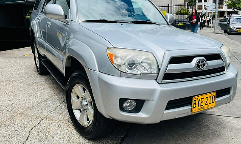 Toyota 4 Runner Acti...