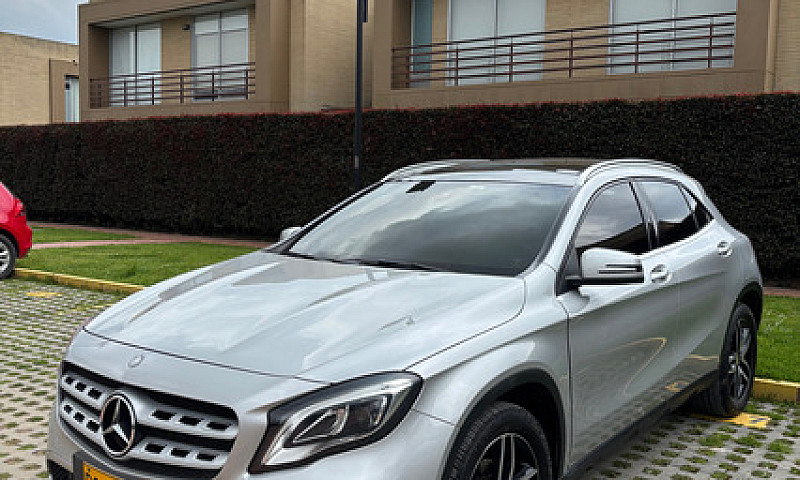 Mercedes-Benz Clase ...