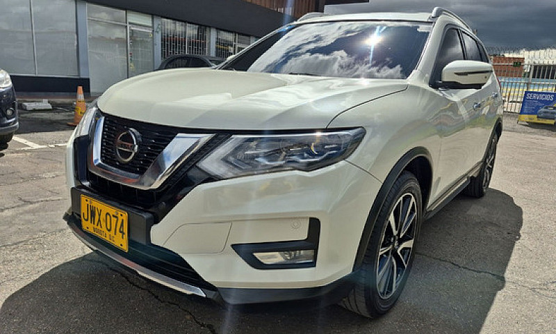 Nissan X-Trail 2.5 E...