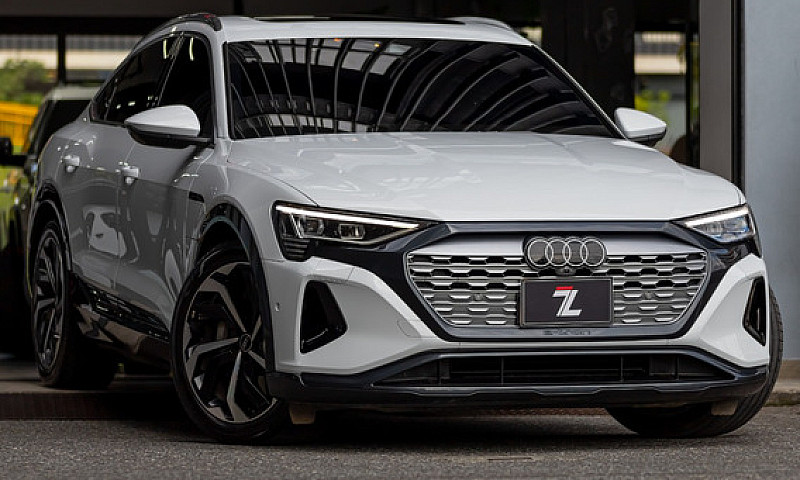 Audi Q8 E-Tron Quatr...