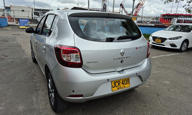 Renault Sandero 1.6 ...