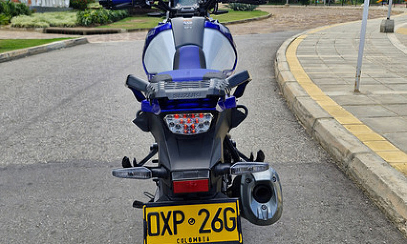 Suzuki Vstrom 1050 D...