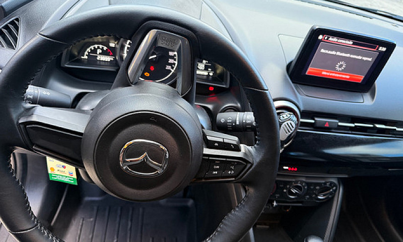 Mazda 2 1.5 Touring...