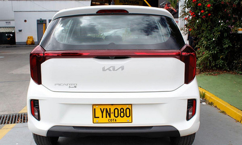 Kia Picanto Zenith 2...