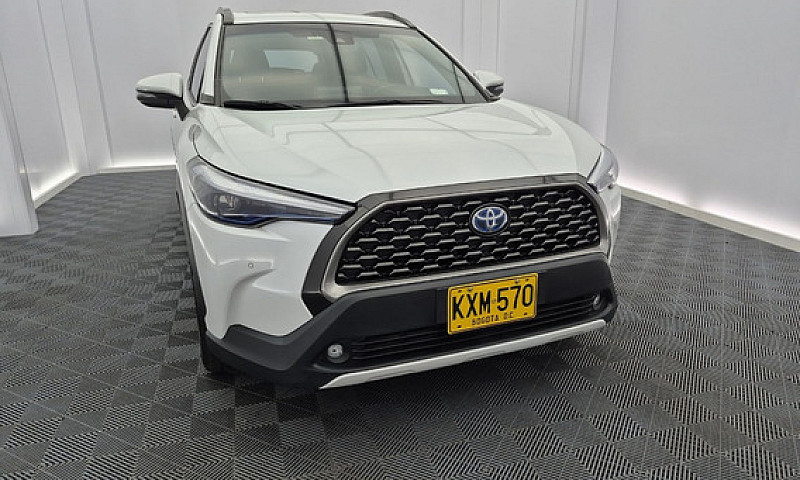 Toyota Corolla Cross...