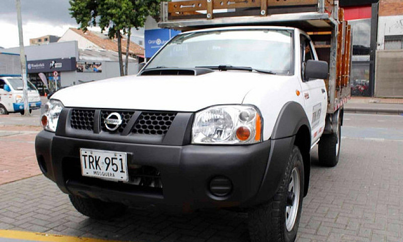 Nissan Frontier D22 ...