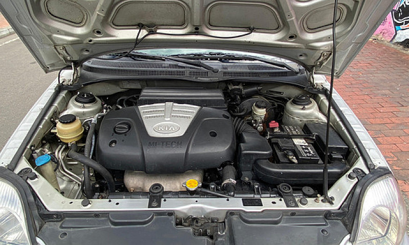 Kia Stylus Ls 1.5...
