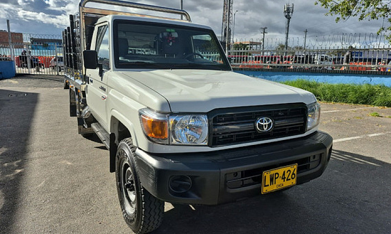 Toyota Land Cruiser ...