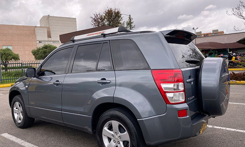 Suzuki Grand Vitara ...