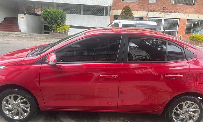 Toyota Yaris 1.5 Xs ...