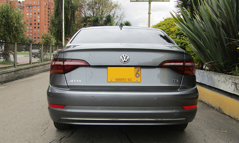 Volkswagen Jetta 1.4...