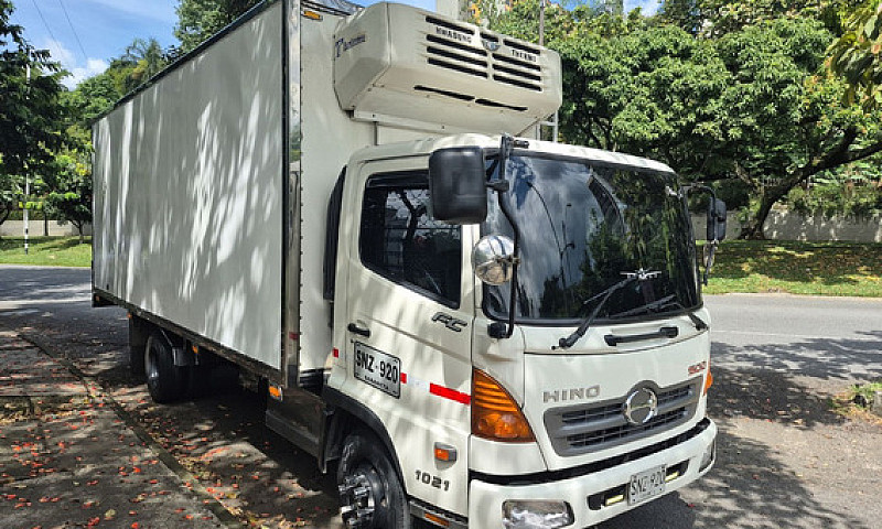 Camion Hino Fc 5.1 D...