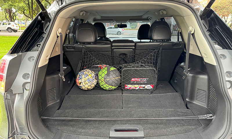 Nissan X-Trail 2.5 E...