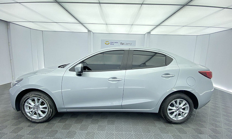 Mazda 2 1.5 Prime Se...