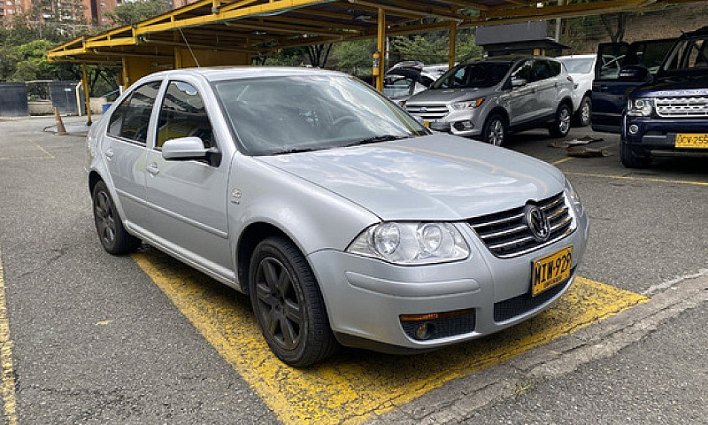 Volkswagen Jetta 2.0...