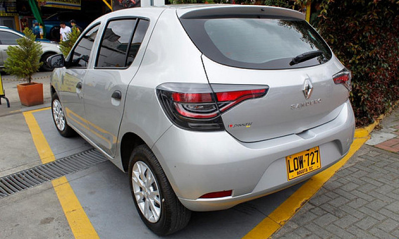 Renault Sandero 1.6 ...