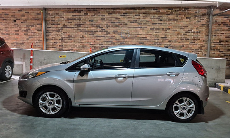 Ford Fiesta Hatchbac...