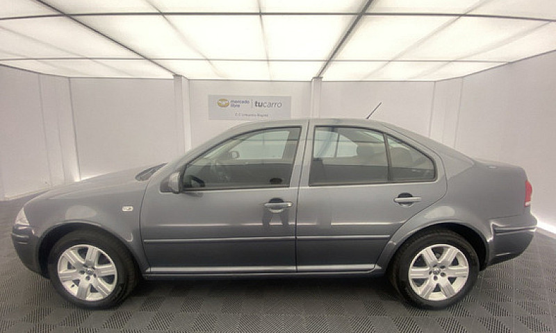 Volkswagen Jetta 2.0...