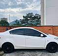 Mazda 2 Sedan Modelo 2013