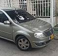 Renault  Logan Con Detalles De Latoneria Deducibles Del Valor
