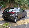 Vendo Mazda 2 Touring Color Titanium Flash