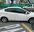 Mazda 2 Sedan Automático