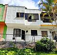 Hermosa Casa De 3 Niveles