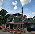 Casa De 3 Pisos A La Venta