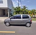 Vendo Twingo Autenthic Modelo 2006.