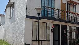 Se Vende Hermosa Casa Esquinera De 2 Pisos