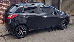 Vendo Mazda 2