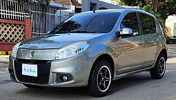 Renault Sandero Dynamique 1.6 Mecánico 2014, 2 Airbags, Rines/Llantas 15 Lujo, Abs, Vidrios / Espejos Eléctricos, Etc.