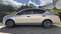 Nissan Versa Advance - Full Equipo