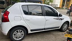 Sandero Gt Gt Line Seguro Hasta Julio 2023 Tecnomecanica Vencida