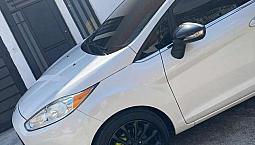 Vendo Hermodo Ford Fiesta Titanium Mecanico
