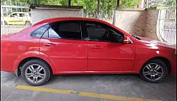 Chevrolet Sedan Optra Rojo 1.6