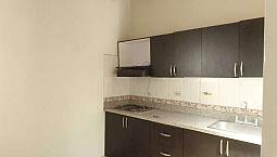 Se Arrienda Apartamento En La Cabañita.cómodo, Bonito, Muy Bien Ubicado En Calle Ancha Y De Poco Tráfico.