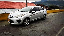 Vendo Ford Fiesta