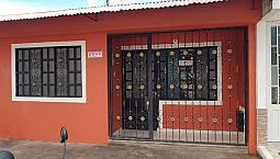 Se Vende Casa De 3 Habitaciones, Sala Comedor, Cocina, Baño Y Patio Grande