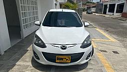 Vendo Mazda 2 Modelo 2013