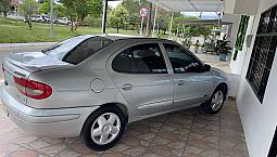 Renault En Excelente Estado…