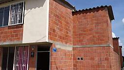 Se Vende Casa En Cerrito Valle Negociable.