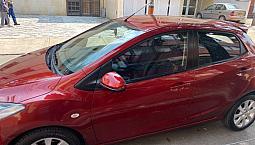 Mazda 2 Hatch Back,  Modelo 2011.