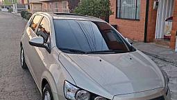 Vendo Chevrolet Sonic Hatchback