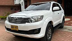 Toyota Fortuner Urbana 2.7 2015