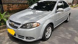 Optra 2011 Plateado 1.6 Advance Reparado