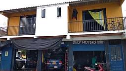 Venta De Casa Esquinera San Benito