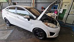 Ford Fiesta Se 2013