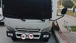 Camión Exhibidor En Buen Estado Poco Uso