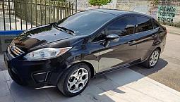 Ganga- Vendo Ford Fiesta Sedan Mecánico